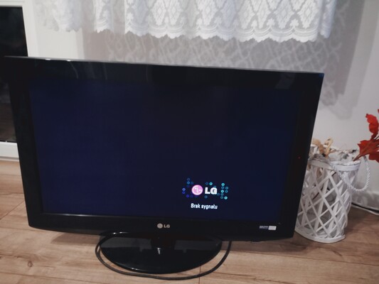 Elbląg Sprzedam telewizor LG 32 cale LCD w dobrym stanie