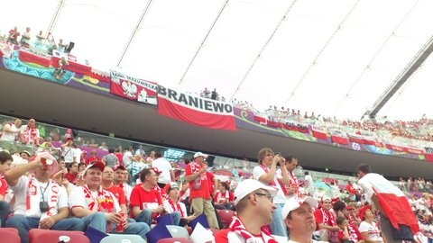 Braniewo kibicuje Naszym w Warszawie. Mecz otwarcia Polska -Grecja 8.06.2012.