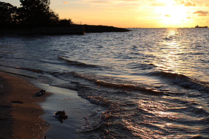 Zachód słońca w Suchaczu 2. Wykonałem na plaży w Suchaczu 14.09.2023