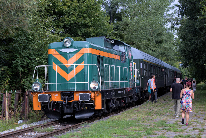 Pociąg specjalny. Na stacji Elbląg Zdrój po latach zagościł skład pasażerski pod nazwą ,, Żuławy ''.  Przejazd został zorganizowany przez Turkol.