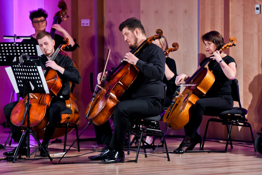 Batuta, marimba i muzyczny egzamin zdjęcie nr 240537