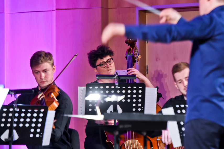 Batuta, marimba i muzyczny egzamin zdjęcie nr 240540