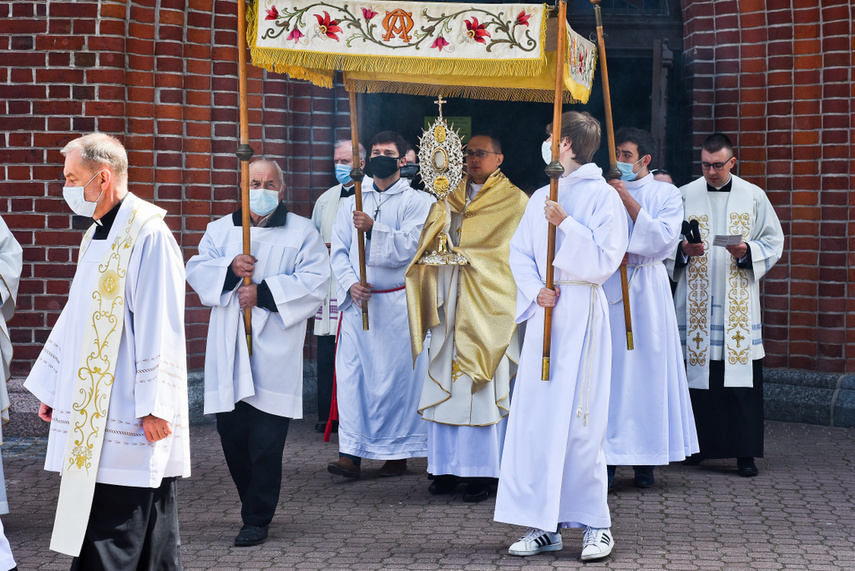 Boże Ciało w dobie pandemii zdjęcie nr 240840