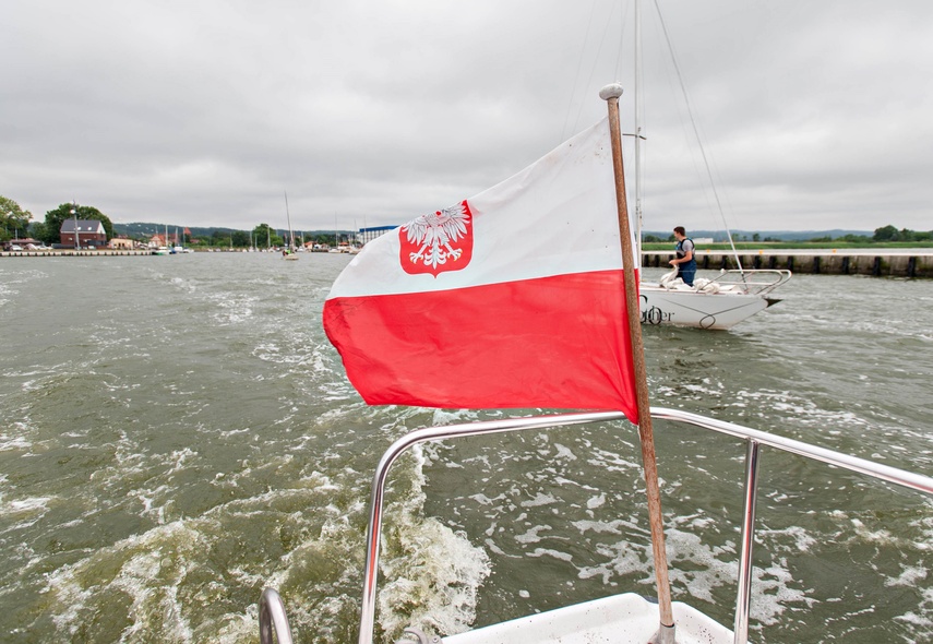 Regaty o Puchar Marszalka Województwa Warmińsko-Mazurskiego na Zalewie Wiślanym zdjęcie nr 243544