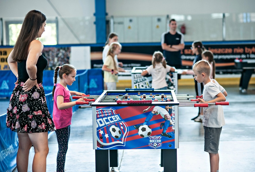 Elbląg Wakacje z MOSiR: Trampoliny mają wzięcie