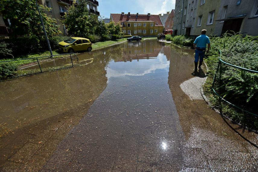 Ulewa nad Elblągiem zdjęcie nr 245903