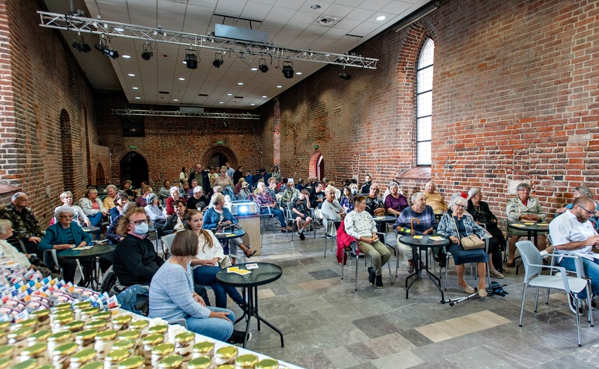 Słodkie Włochy na talerzu. Warsztaty kulinarne w bibliotece zdjęcie nr 246152