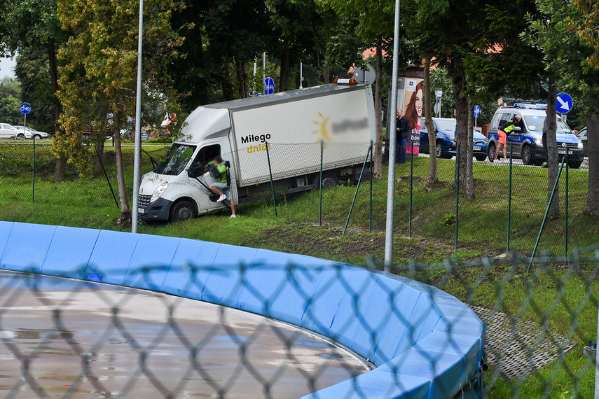 Elbląg Autem dostawczym na tor Kalbar… na luzie