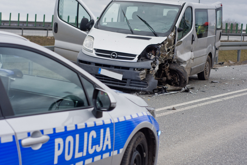 Wypadek bmw z oplem na starej siódemce zdjęcie nr 256443