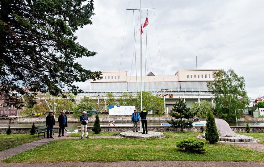 Bandera na maszt zdjęcie nr 261140