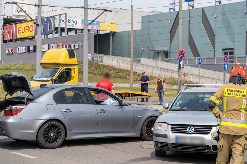 Kolejna stłuczka na tym skrzyżowaniu zdjęcie nr 262078