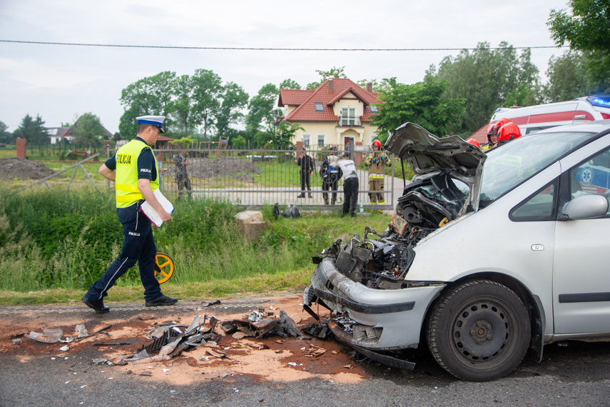 Wypadek w Raczkach Elbląskich zdjęcie nr 262439