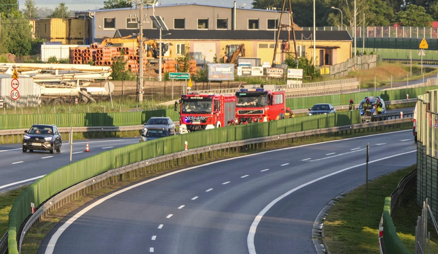 Potrącenie bezdomnego na S7 zdjęcie nr 262736