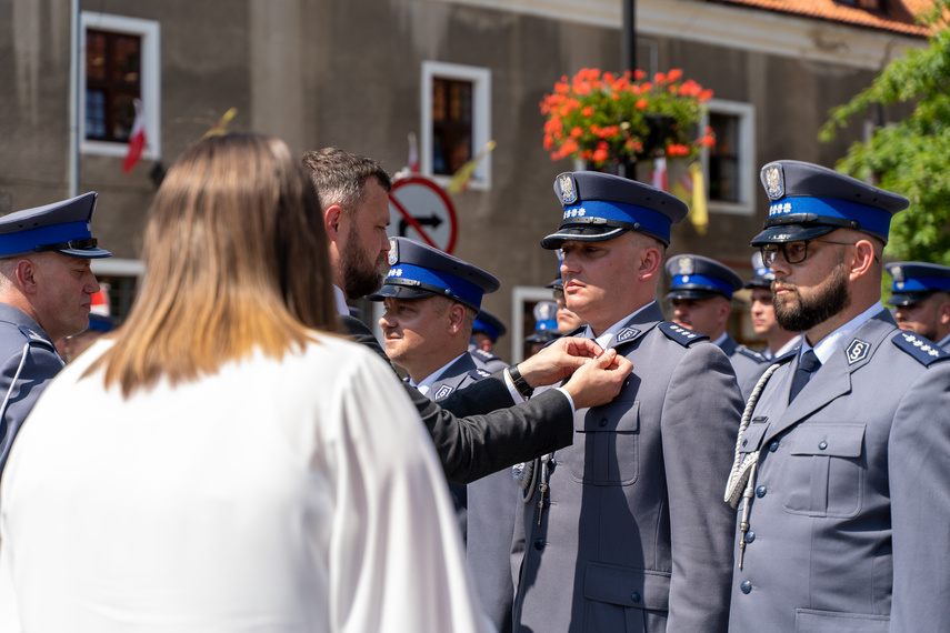 Policjanci świętują zdjęcie nr 265459