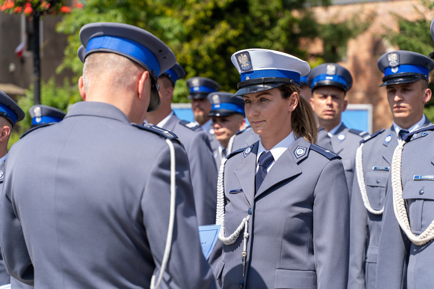 Policjanci świętują zdjęcie nr 265474