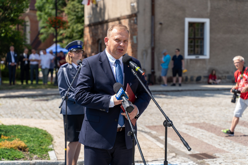 Policjanci świętują zdjęcie nr 265502