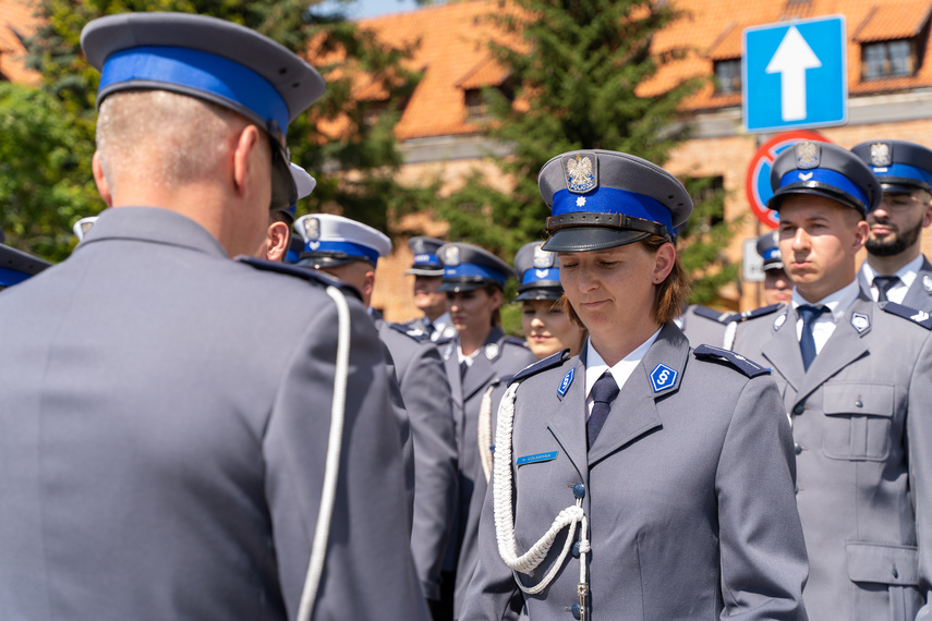 Policjanci świętują zdjęcie nr 265483