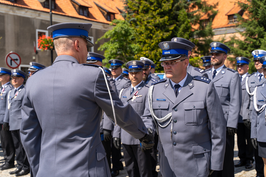 Policjanci świętują zdjęcie nr 265464