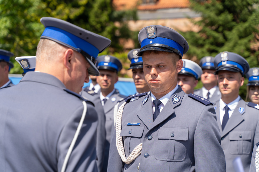 Policjanci świętują zdjęcie nr 265475