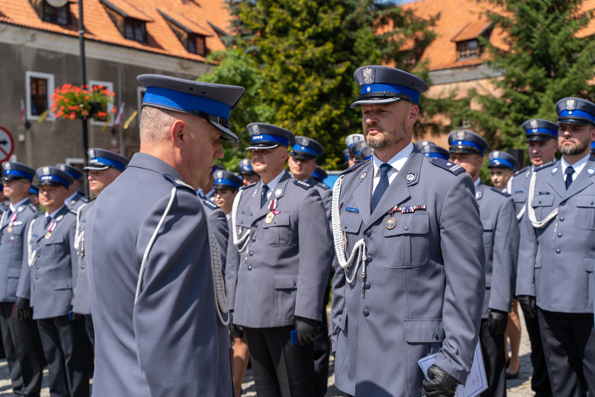 Policjanci świętują zdjęcie nr 265463