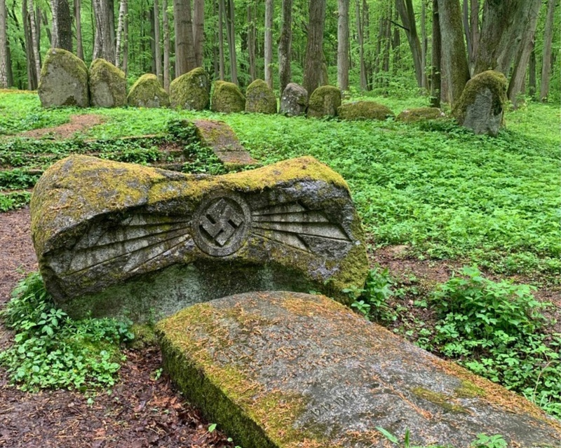 Cmentarz w Markowie