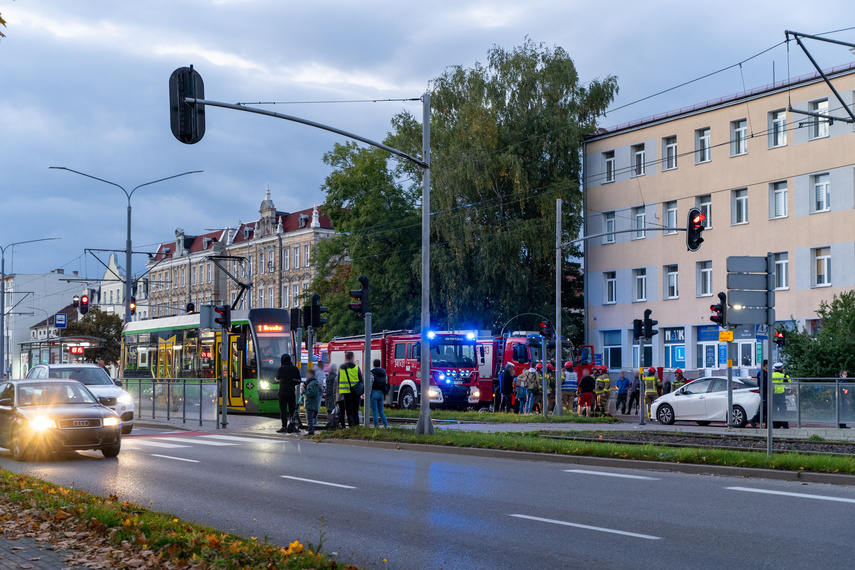 Elbląg Wypadek na al. Grunwaldzkiej, trzy osoby w szpitalu.