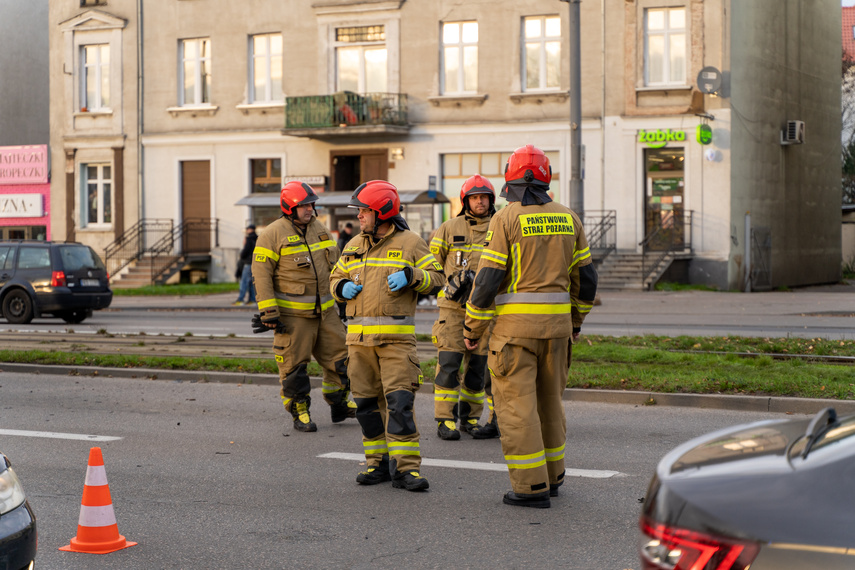 Zderzenie trzech aut na Grunwaldzkiej zdjęcie nr 272518