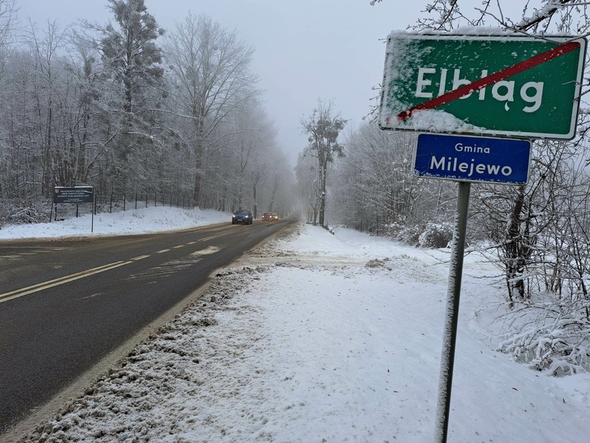 Kierowcy alarmują: Na drodze 504 jest lodowisko zdjęcie nr 275057