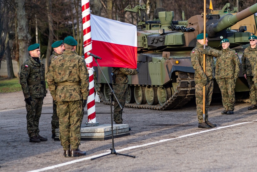 Mariusz Błaszczak w Elblągu: „Nasycamy wojskiem polskim wschodnią część naszego kraju” zdjęcie nr 276759