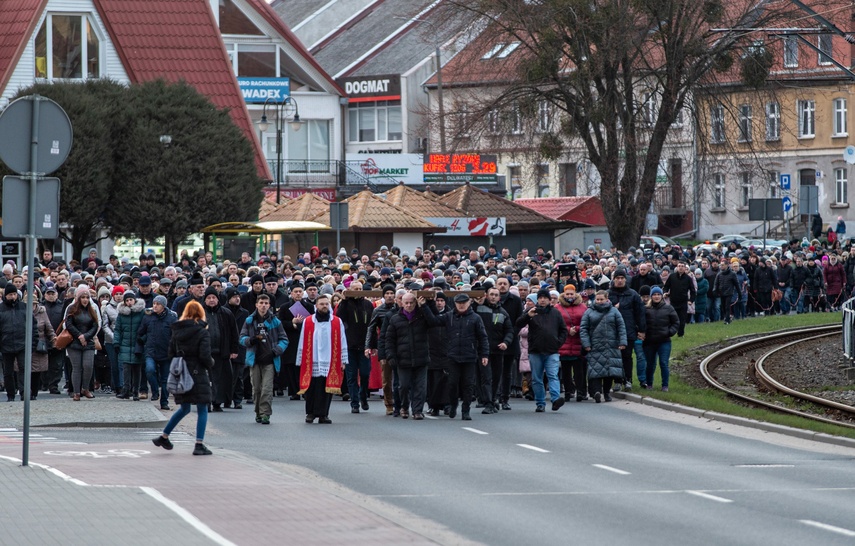 Z krzyżem przez Elbląg zdjęcie nr 281451