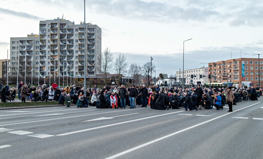 Z krzyżem przez Elbląg zdjęcie nr 281472