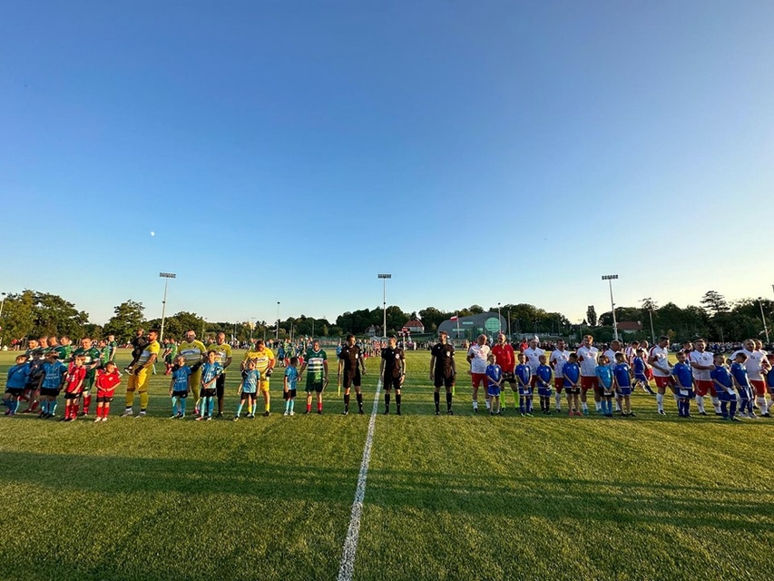 Mecz gwiazd przy świetle. Braniewo wita na nowym stadionie zdjęcie nr 288622