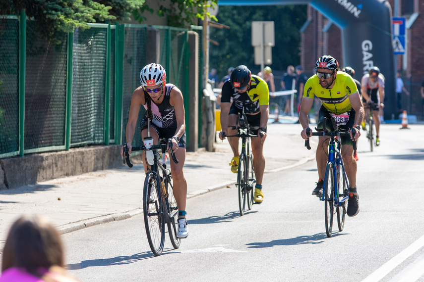 Elbląg w niedzielę żyje triathlonem zdjęcie nr 289465