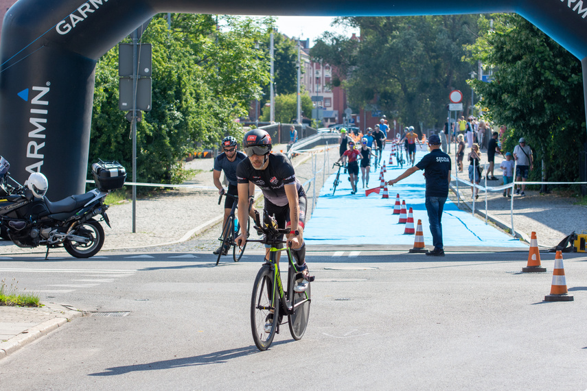 Elbląg w niedzielę żyje triathlonem zdjęcie nr 289456