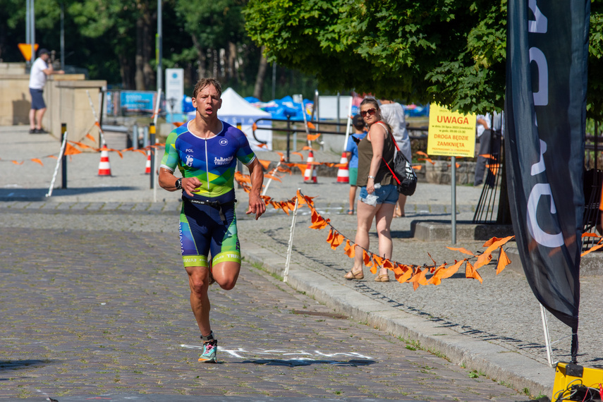 Elbląg w niedzielę żyje triathlonem zdjęcie nr 289493