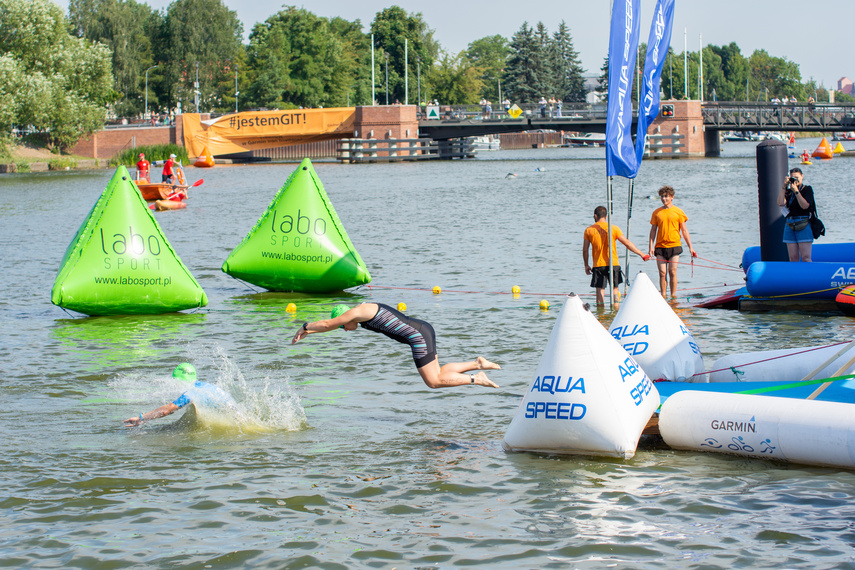 Elbląg w niedzielę żyje triathlonem zdjęcie nr 289436