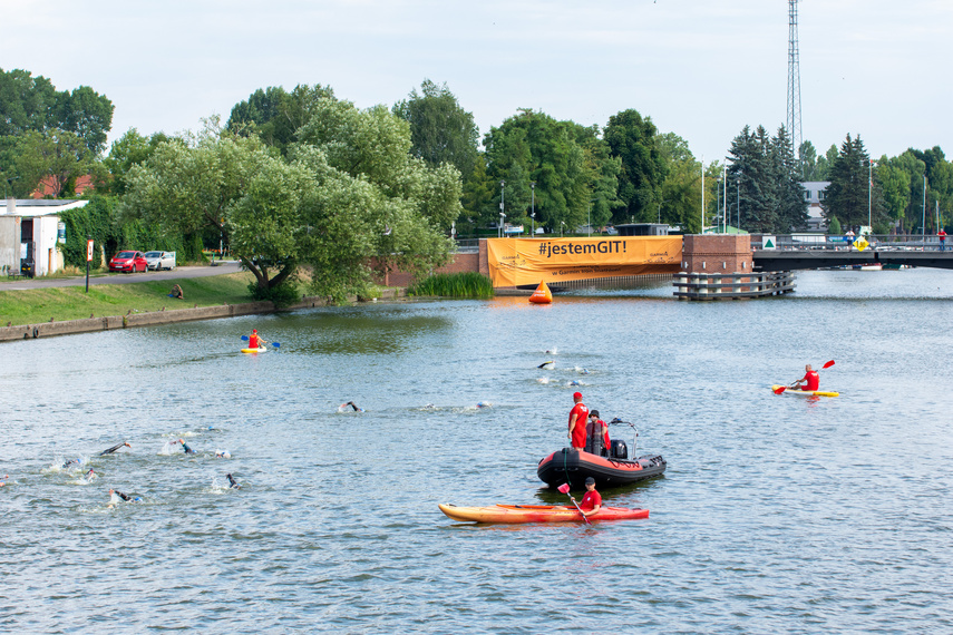 Elbląg w niedzielę żyje triathlonem zdjęcie nr 289392