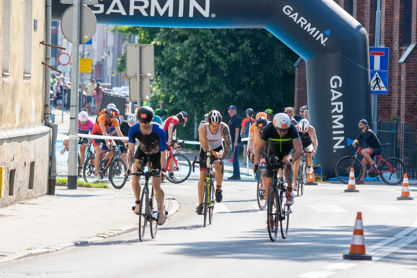 Elbląg w niedzielę żyje triathlonem zdjęcie nr 289468