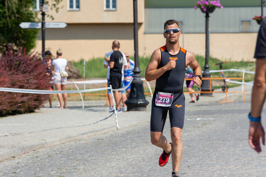 Elbląg w niedzielę żyje triathlonem zdjęcie nr 289526