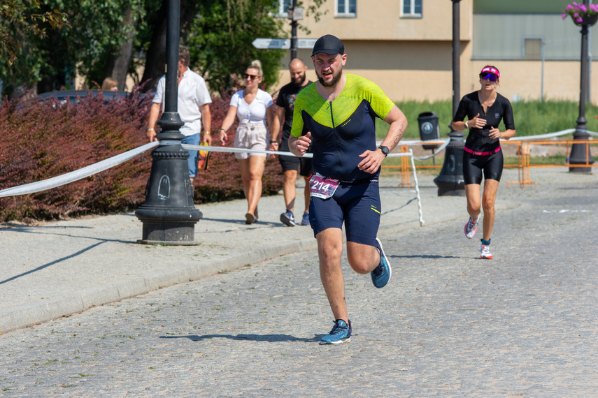 Elbląg w niedzielę żyje triathlonem zdjęcie nr 289529