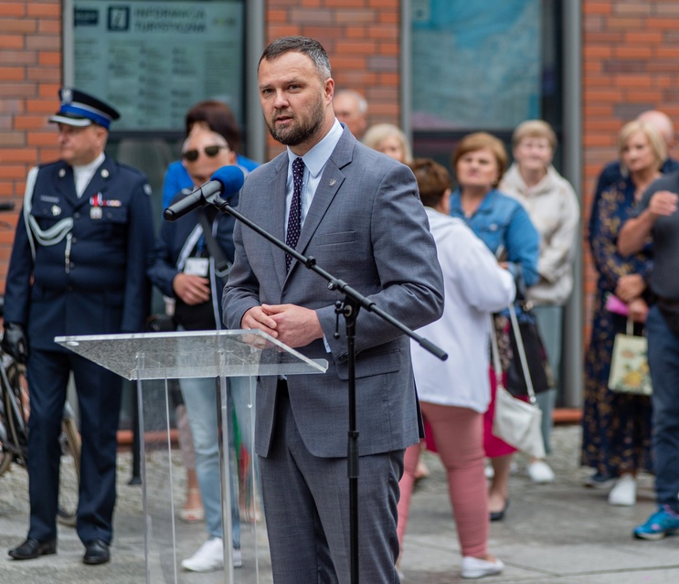 Apel i festyn. Policjanci świętują w Elblągu zdjęcie nr 289737