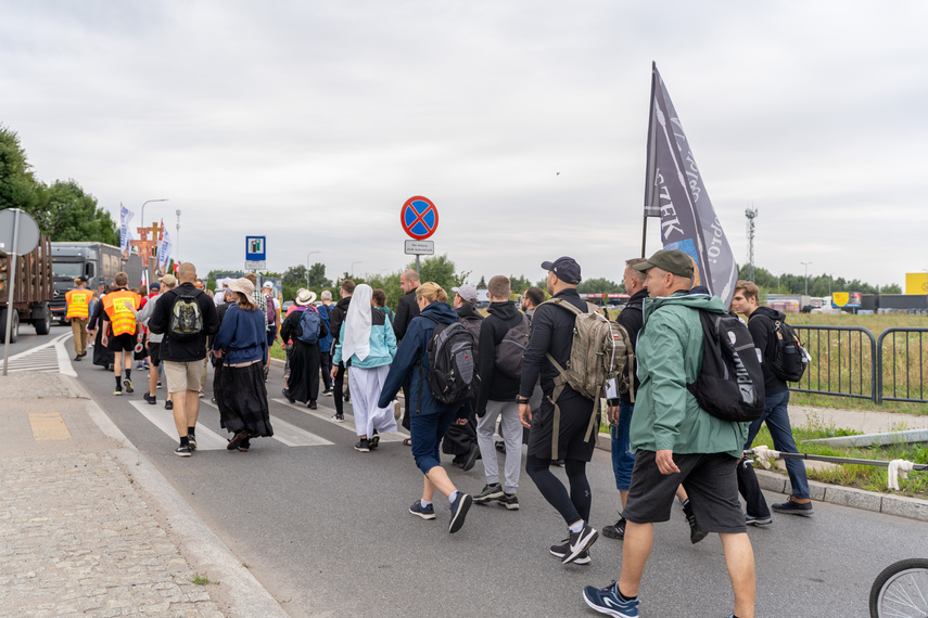 Ruszyli z Elbląga na Jasną Górę zdjęcie nr 290178