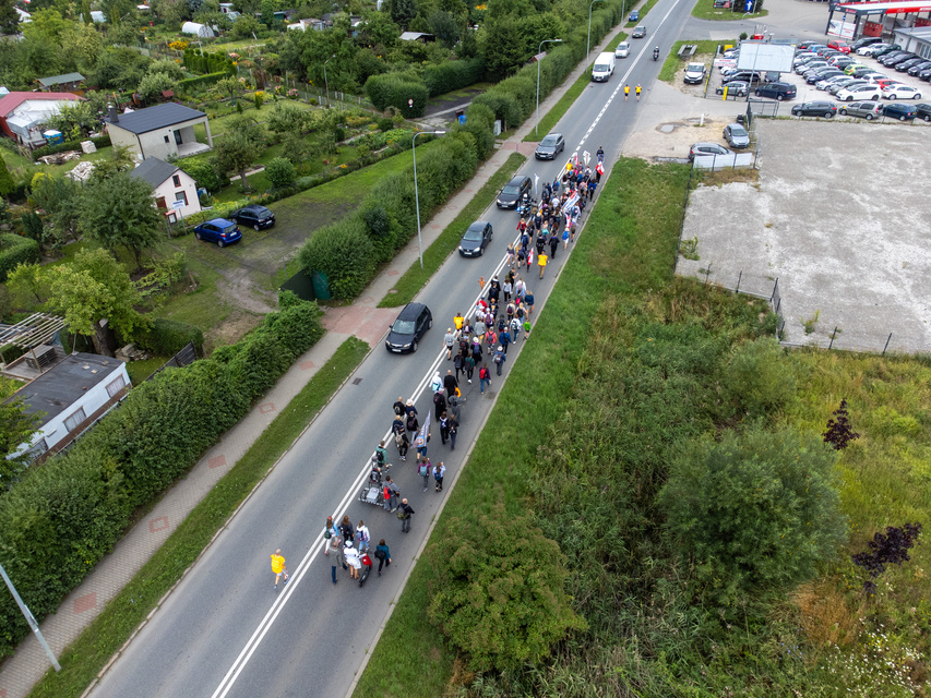 Ruszyli z Elbląga na Jasną Górę zdjęcie nr 290183