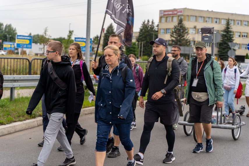 Ruszyli z Elbląga na Jasną Górę zdjęcie nr 290176