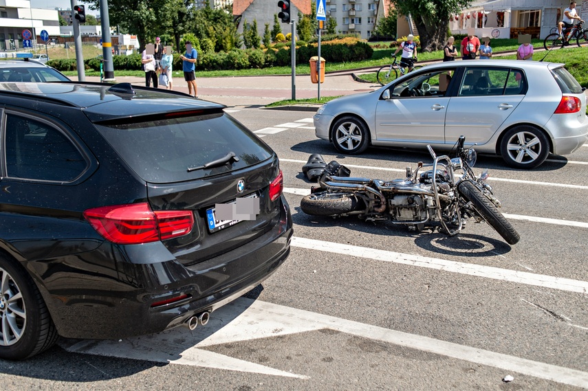 Wypadek i śmierć motocyklisty na ul. 12 Lutego zdjęcie nr 290194