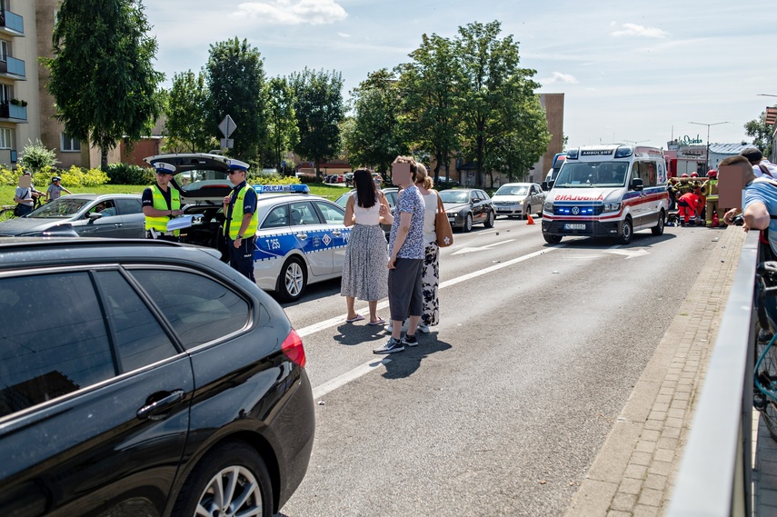 Wypadek i śmierć motocyklisty na ul. 12 Lutego zdjęcie nr 290196