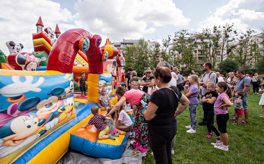 Rodzinnie w parku Traugutta zdjęcie nr 290219