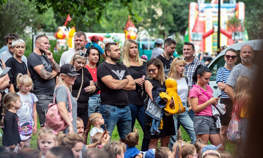 Rodzinnie w parku Traugutta zdjęcie nr 290204