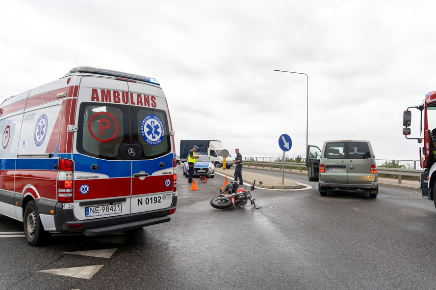 Zderzenie z motocyklem na Akacjowej zdjęcie nr 290271