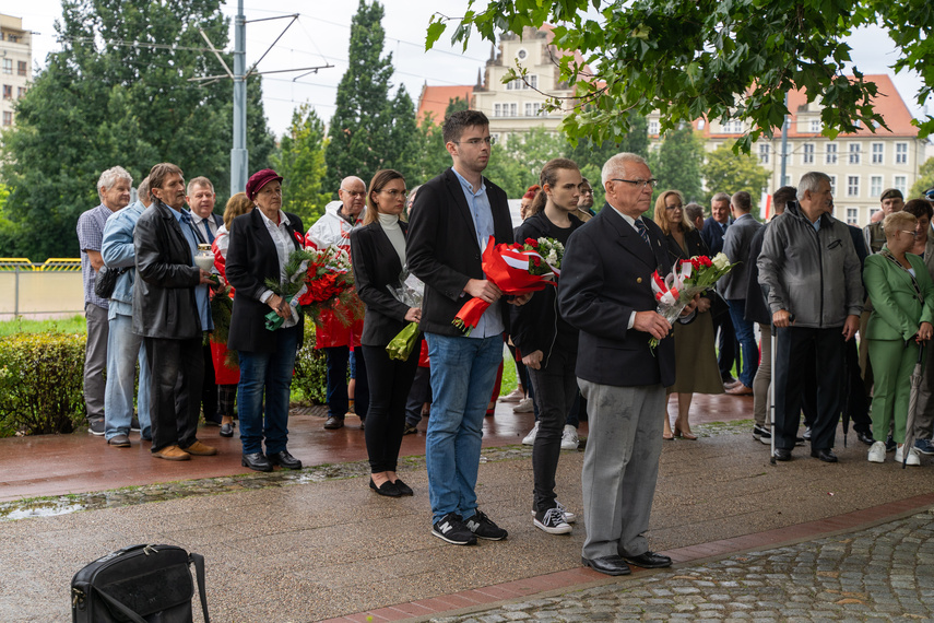 Elbląg pamięta o powstańcach zdjęcie nr 290340